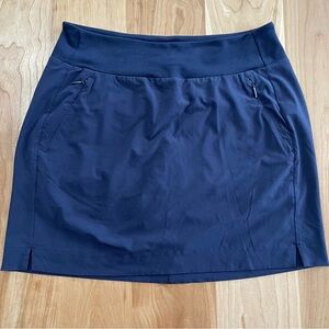 Athleta Navy 16” Athleisure Skort Size 6  Zip Pockets Bike Shorts